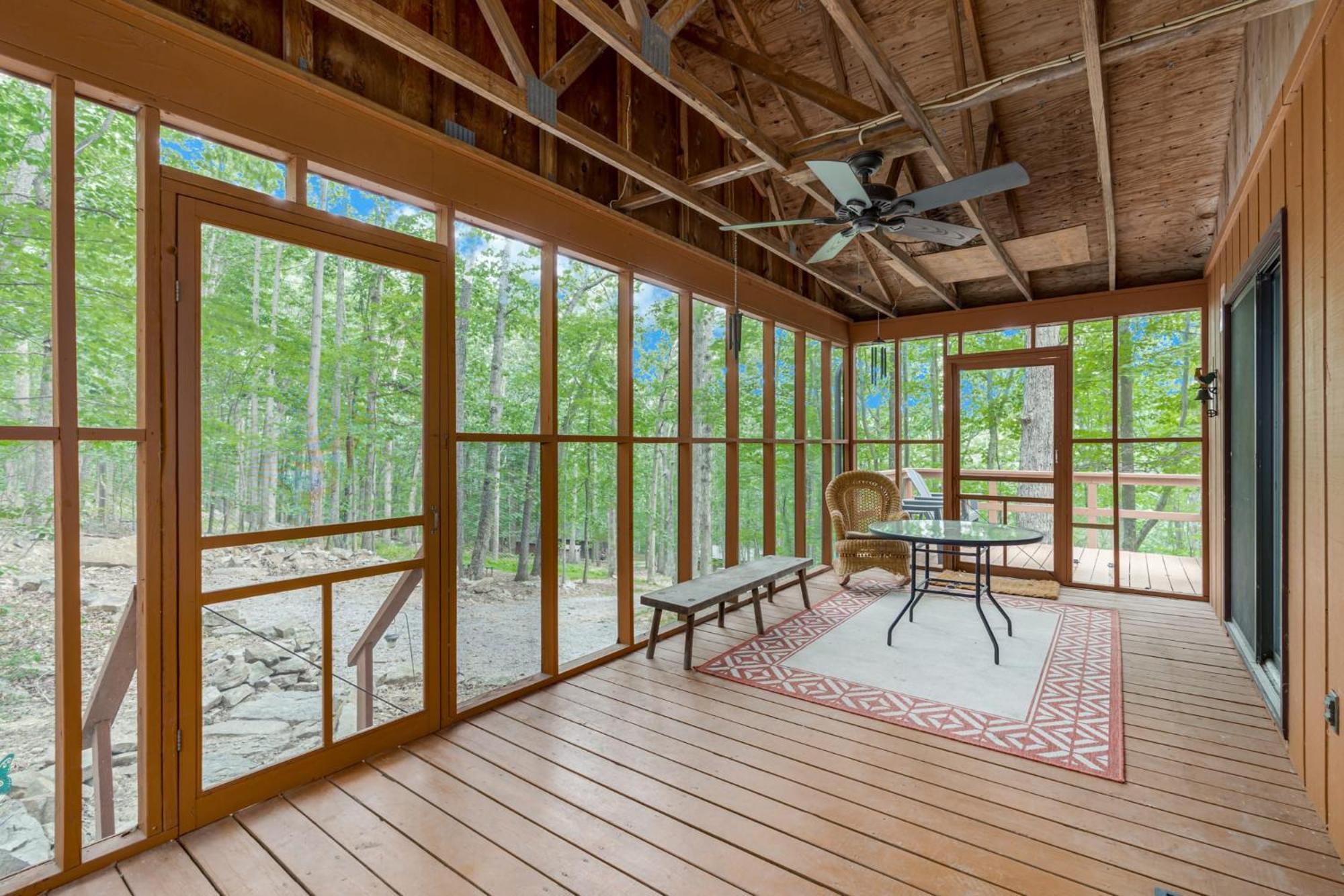 Secluded W Hot Tub, Fire Pit, Deck & Updated Wifi Great Cacapon Exterior foto